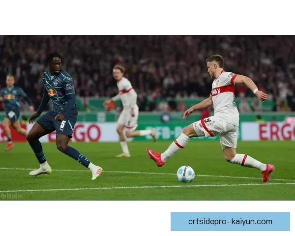 德甲防守漏洞日益明显，各队需提升防线表现以避免失分