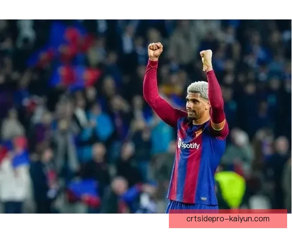 阿劳霍防守端表现稳健，助力球队稳固后防线