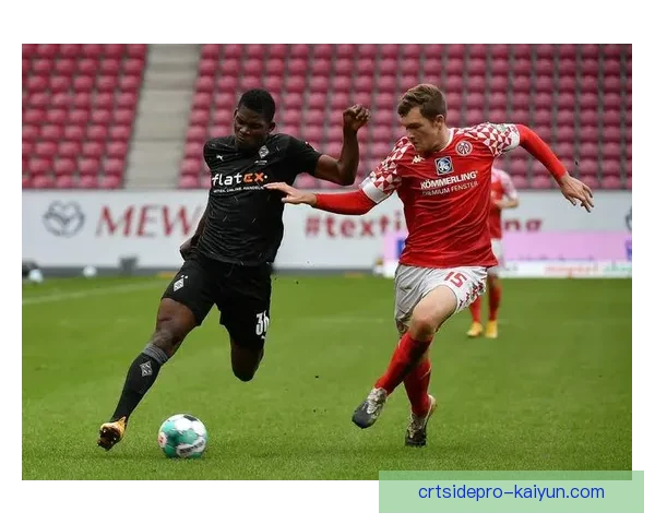 门兴战术解析：高位逼抢与边路进攻的协同效应